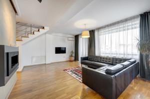 Apartament spațios de 4 camere cu loc de parcare, Calea Călărașilor! - imagine 4