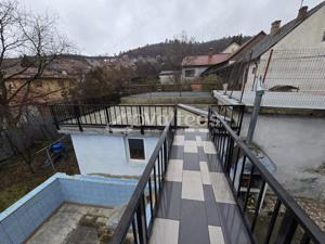 Resita, casa P+M, curte și gradină și piscină, zona Muncitoresc - imagine 17