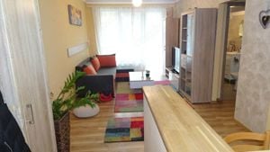 Inchiriez apartament 2 camere in Deva, zona ultracentrala, etaj 1, mobilat utilat - imagine 2