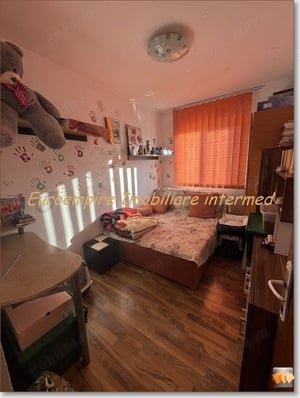 Apartament 3 camere de vanzare zona KM 4-5 - imagine 7