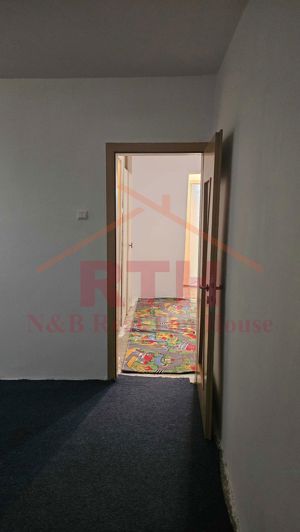 Oferim spre vânzare Apartament cu 2 camere decomandat - zona Lipovei - imagine 5