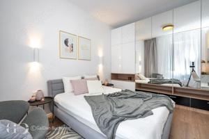 Apartament pe Calea Victoriei lângă Parc Cișmigiu Airbnb Regim Hotelier - imagine 2