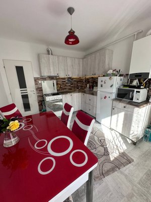 Oferta! Casa de  2 camere in centru orașului Turda! garaj.  - imagine 5