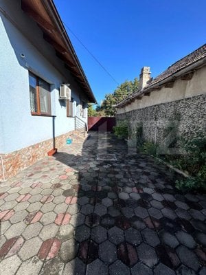 Oferta! Casa de  2 camere in centru orașului Turda! garaj.  - imagine 9