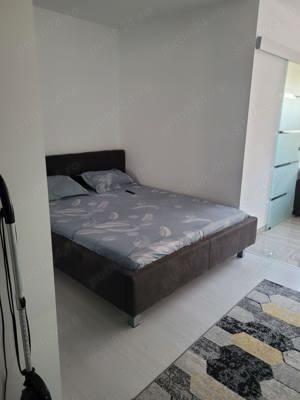 Închiriez garsonieră cu balcon 33 mp zona margeanului - imagine 2