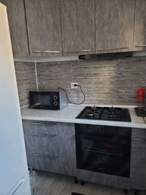 Închiriez garsonieră cu balcon 33 mp zona margeanului - imagine 8