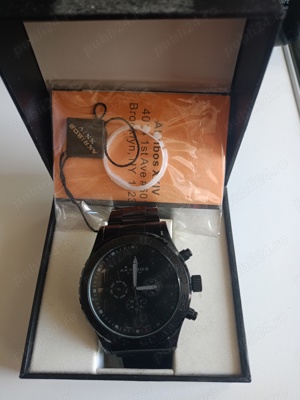 Vând ceas bărbătesc ,nou la cutie, produs de calitate.
