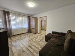 Apartament renovat zona Calea Bucuresti - imagine 2