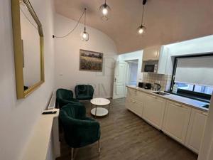 Apartament 2 camere - Piata Unirii - Centrala Proprie - imagine 5