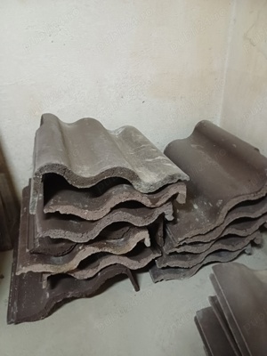 Vând țiglă nouă 50 bucăți cu 400 lei pe toate - imagine 2