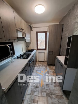 MIRCEA CEL BATRAN, Apartament 2 camere, semidecomandat,  - imagine 3