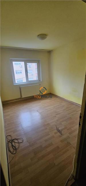 Apartament cu 4 camere etaj 2 decomandat zona Lipovei - imagine 11