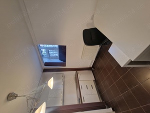 Închiriez apartament cu doua camere în centrul mun.Timisoara,pretabil cabinet medical,notarial ,etc. - imagine 2