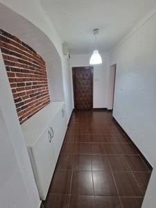 Închiriez apartament cu doua camere în centrul mun.Timisoara,pretabil cabinet medical,notarial ,etc. - imagine 3