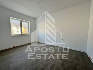 Apartament cu 2 camere etaj intermediar bucatarie separata zona Lidl. - imagine 9