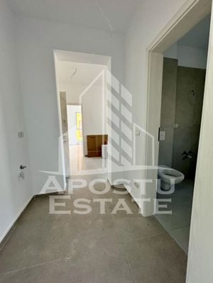 Apartament cu 2 camere etaj intermediar bucatarie separata zona Lidl. - imagine 13