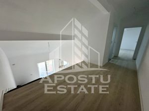 Penthouse pe 2 nivele cu scara interioara, 3 camere, 2 bai, zona Lidl. - imagine 12