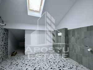 Penthouse pe 2 nivele cu scara interioara, 3 camere, 2 bai, zona Lidl. - imagine 17