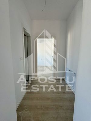 Penthouse pe 2 nivele cu scara interioara, 3 camere, 2 bai, zona Lidl. - imagine 5