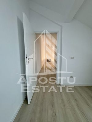 Penthouse pe 2 nivele cu scara interioara, 3 camere, 2 bai, zona Lidl. - imagine 16