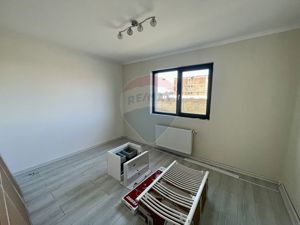 Casă / Vilă cu 3 camere de vânzare în zona Vest - imagine 9