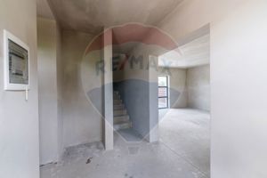 Casa într-un complex nou de 6 case înșiruite, 4 camere  zona centrala - imagine 8