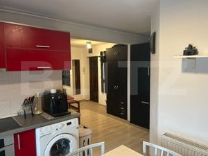 Apartament cu 3 camere de vanzare - imagine 2