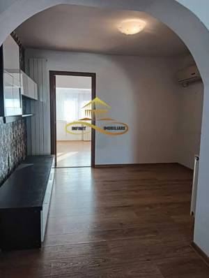 **Închiriez apartament 3 camere, central** - imagine 3