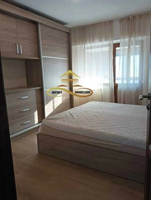 **Închiriez apartament 3 camere, central** - imagine 12