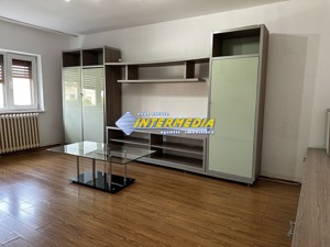 Apartament 3 camere 68 mp decomandat etaj 1 de vanzare in Cetate zona Mercur  - imagine 12