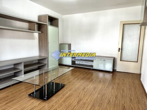 Apartament 3 camere 68 mp decomandat etaj 1 de vanzare in Cetate zona Mercur  - imagine 4