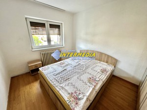 Apartament 3 camere 68 mp decomandat etaj 1 de vanzare in Cetate zona Mercur  - imagine 5