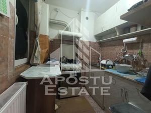 Apartament 3 camere, centrala proprie, mobilat si utilat, zona Sagului - imagine 6