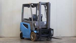 Jungheinrich EFG 425k electrostivuitor 2,5 tone, an 2017, ore 10490, capacitatea bateriei 100%,  - imagine 5