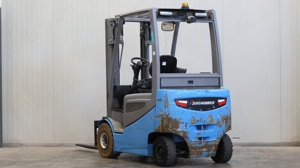 Jungheinrich EFG 425k electrostivuitor 2,5 tone, an 2017, ore 10490, capacitatea bateriei 100%,  - imagine 4