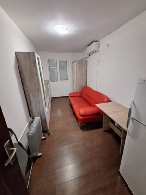 180 euro!!!Garsoniera la parter Zona Complexul Studentesc