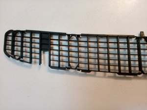 Grila aerisire capota BMW cod 51138220766 - imagine 3