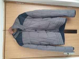 Vand geaca Bata cu puf