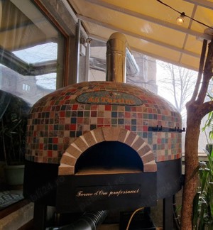 Vand cuptor mobil pizza
