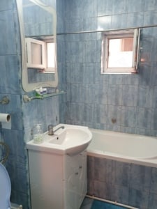 Închiriez apartament 3 camere  - imagine 5