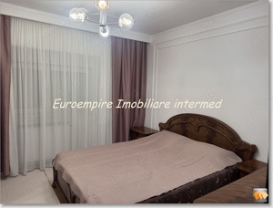 Apartament 3 camere decomandate zona Stadion - imagine 5