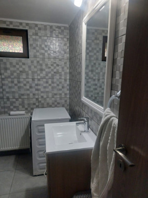 Giurgiu- Casa 3 camere cu curte -500mp - imagine 7