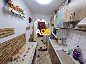 Apartament 2 camere, Semidecomandat, Cetate - imagine 4