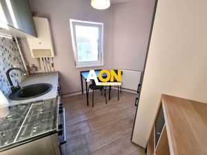 De vanzare apartament cu o camera,  zona Cetate - imagine 2