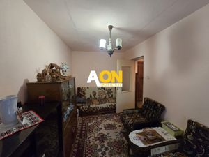 Apartament 3 camere Cetate,zona Closca - imagine 4