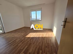 Apartament 3 Camere Decomandat, Zona Cetate, 2 Balcoane - imagine 4