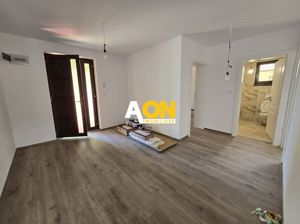 Casa Individuala 4 Camere, 2 Bai, 700mp Teren, Zona Ciugud - imagine 2