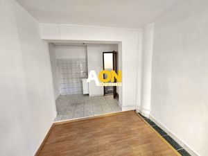 Spatiu comercial cu expunere stradala, Cetate - imagine 2