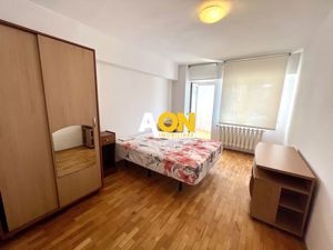 Apartament cu 3 Camere, Etaj 1, Zonă Ultracentrală - imagine 5