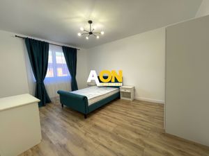 Apartament cu 3 camere, balcon, garaj, boxa si scara interioara - imagine 4